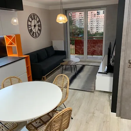 Apartament W Pelni Wyposazony Czyzyny Z Garazem Kraków